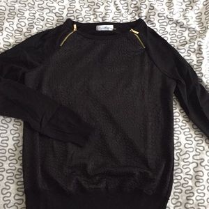 Black Calvin Klein sweatshirt